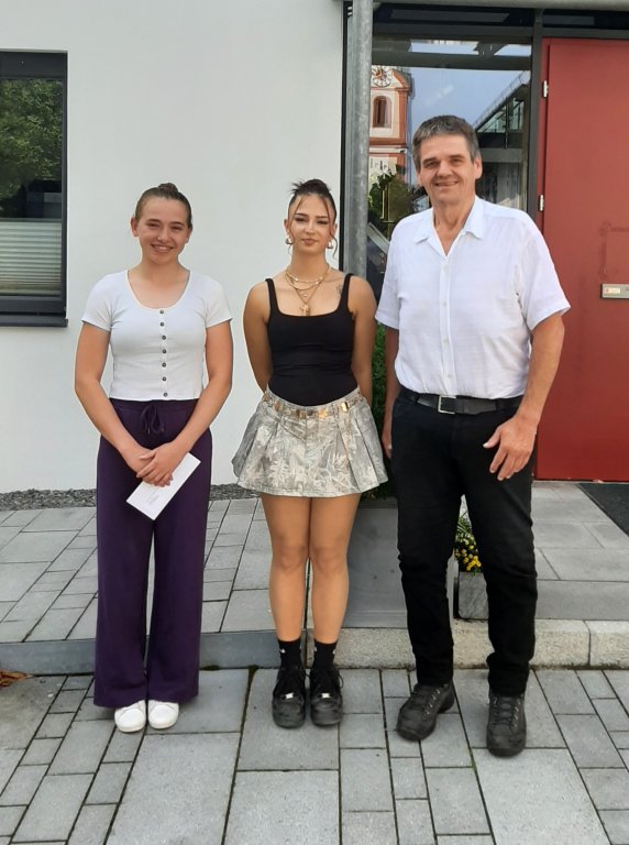 Einser Absolventen_Gruppenbild2 Einser Absolventen_Gruppenbild2